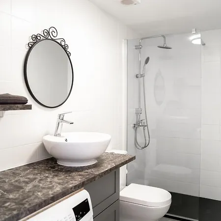 Apartmán New & Renovated Vacation