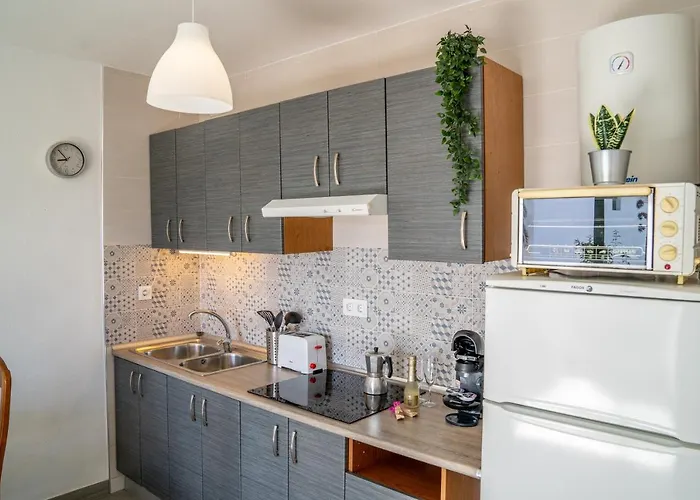 New & Renovated Vacation شقة